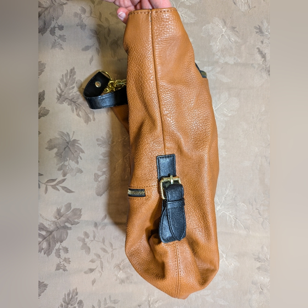 Steve Madden Shoulder Bag, EUC! - Picture 3 of 12